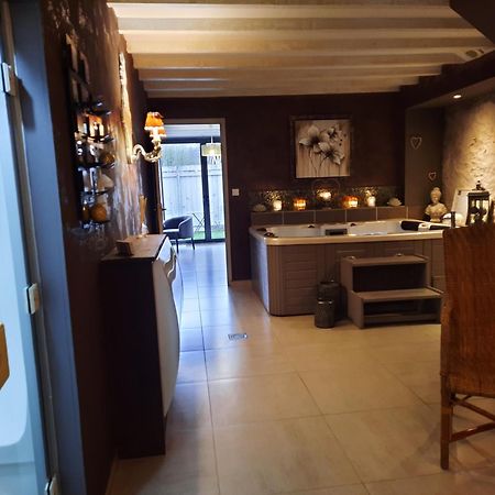 Charme Au Fil De L'Eau Hotel Vendieres Kültér fotó