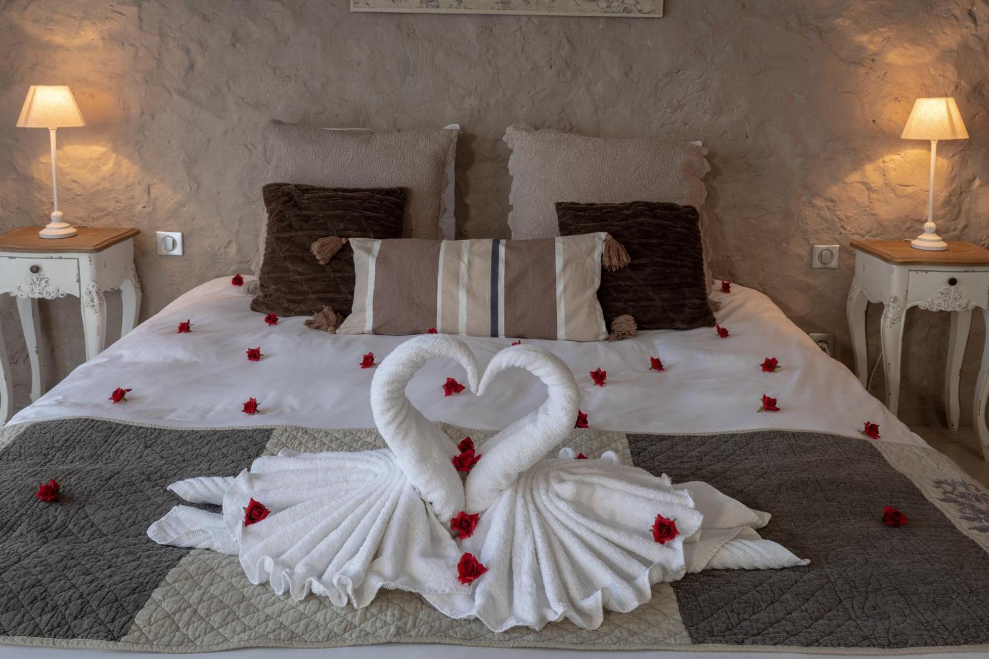 Charme Au Fil De L'Eau Hotel Vendieres Kültér fotó