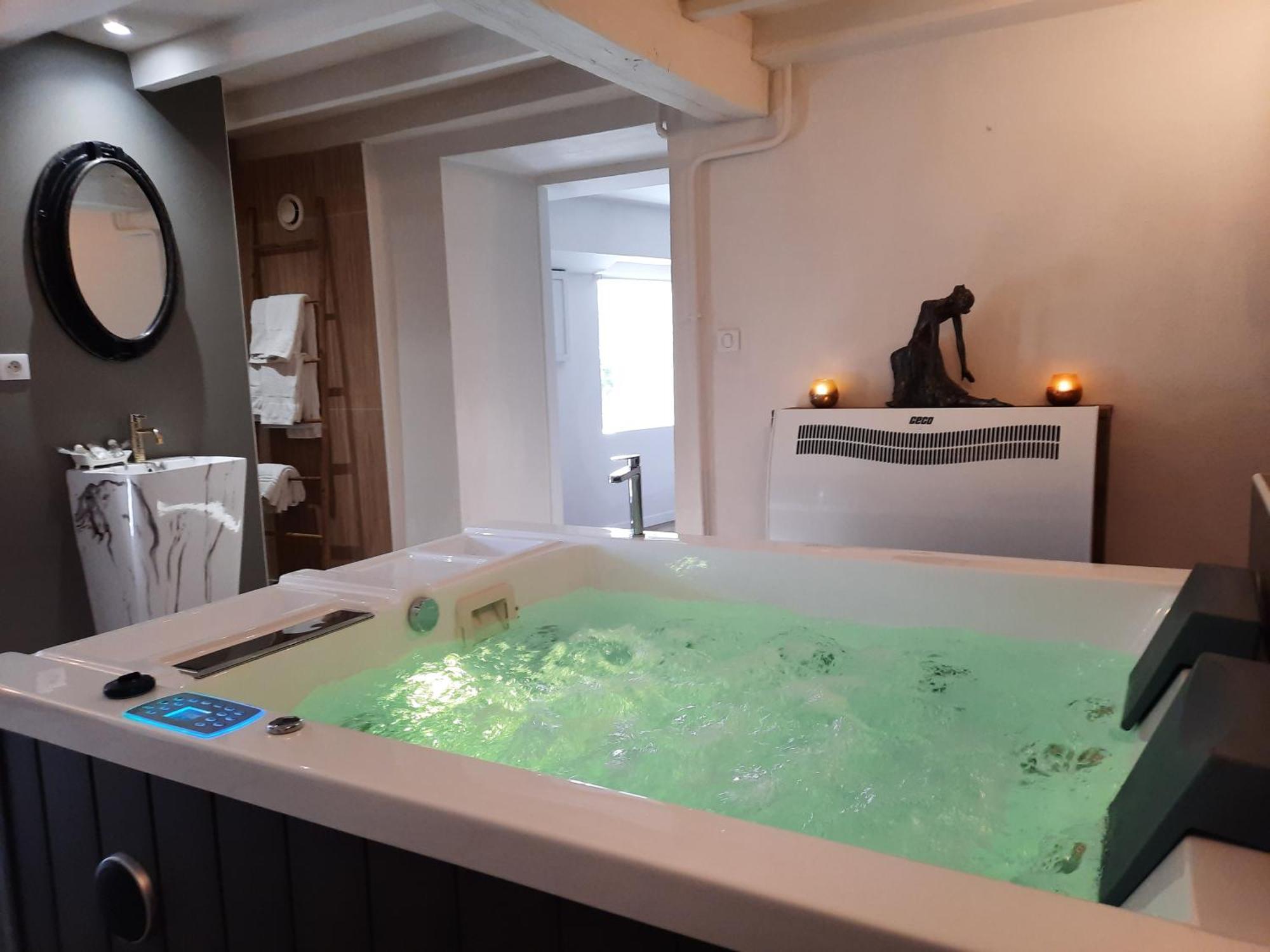 Charme Au Fil De L'Eau Hotel Vendieres Kültér fotó