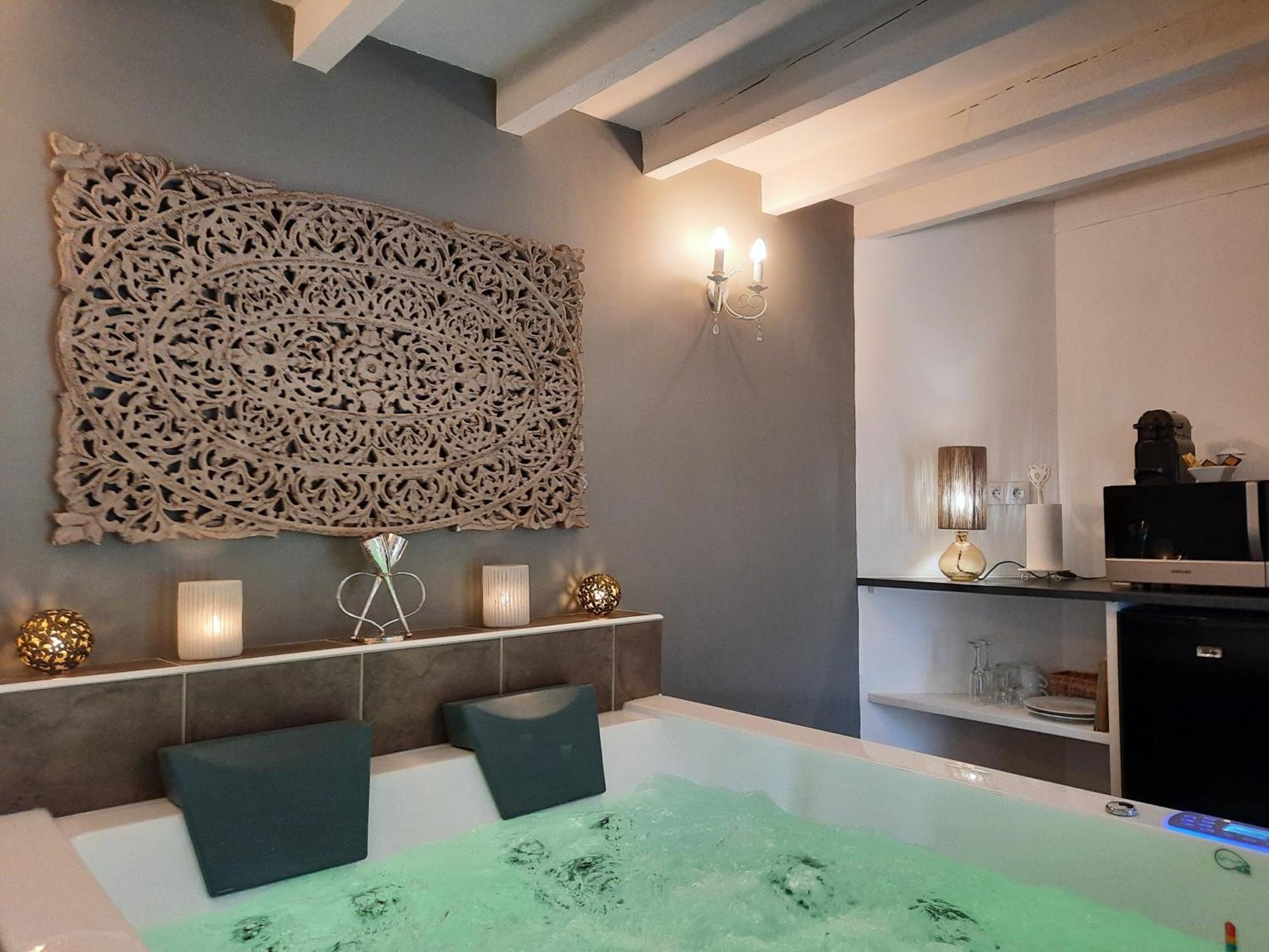 Charme Au Fil De L'Eau Hotel Vendieres Kültér fotó