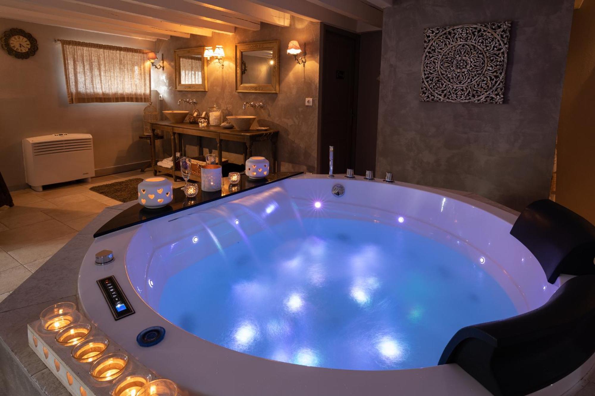 Charme Au Fil De L'Eau Hotel Vendieres Kültér fotó