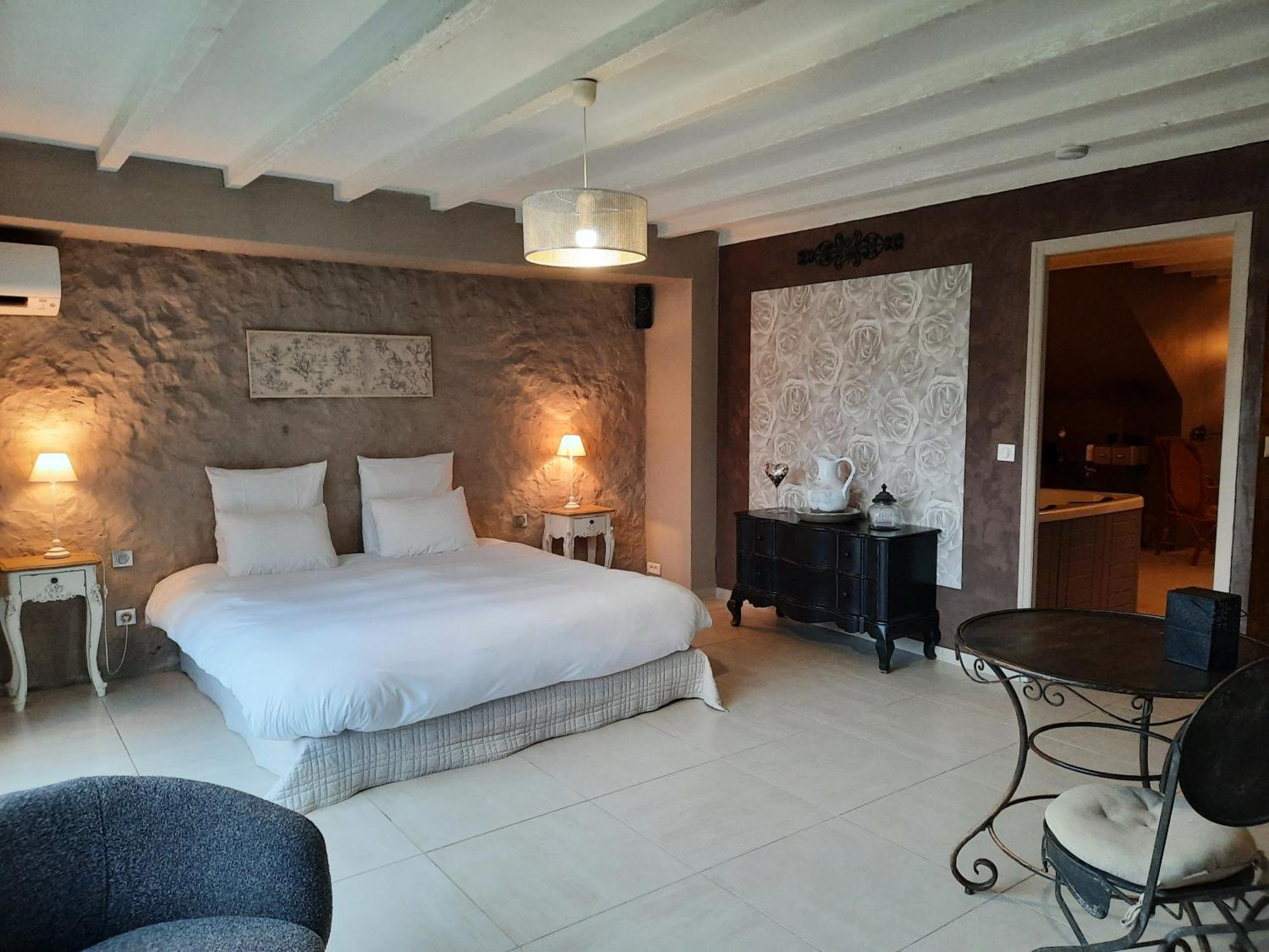 Charme Au Fil De L'Eau Hotel Vendieres Kültér fotó