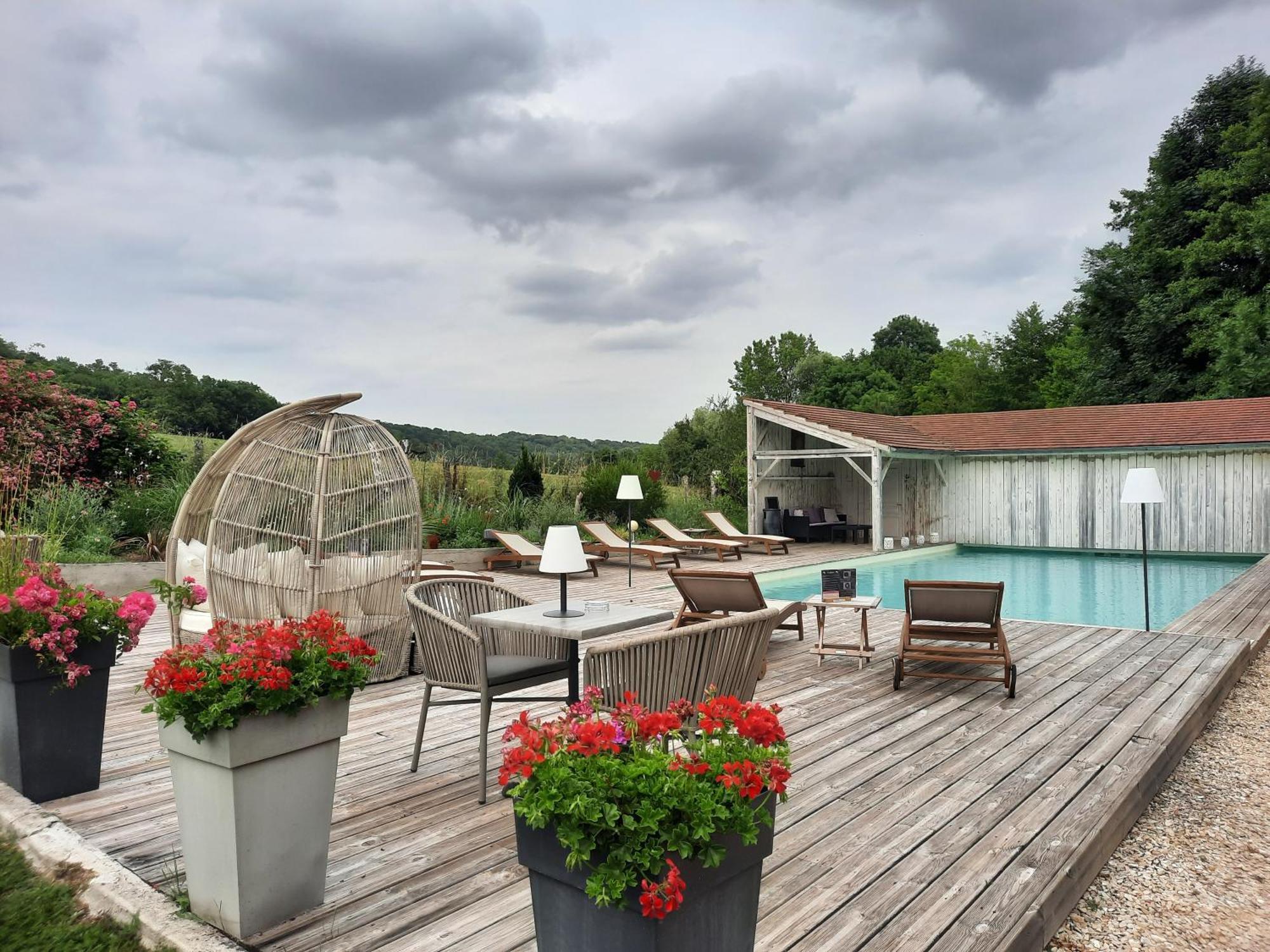 Charme Au Fil De L'Eau Hotel Vendieres Kültér fotó